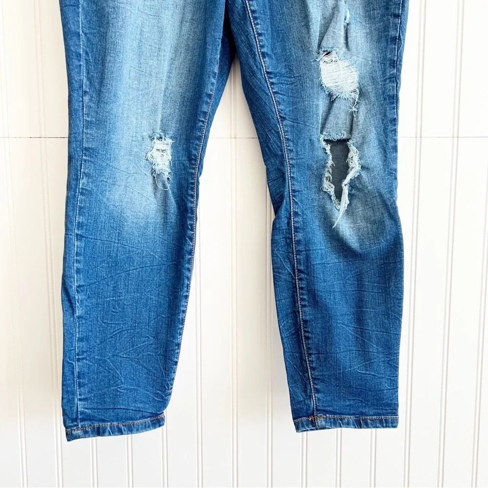 Torrid Size 14 Distressed Denim Jeans Cut 202087